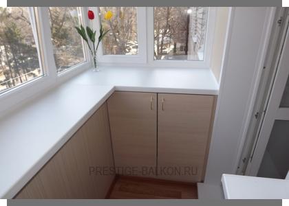 Теплое остекление пластиковыми окнами с выносом подоконника в Подольске