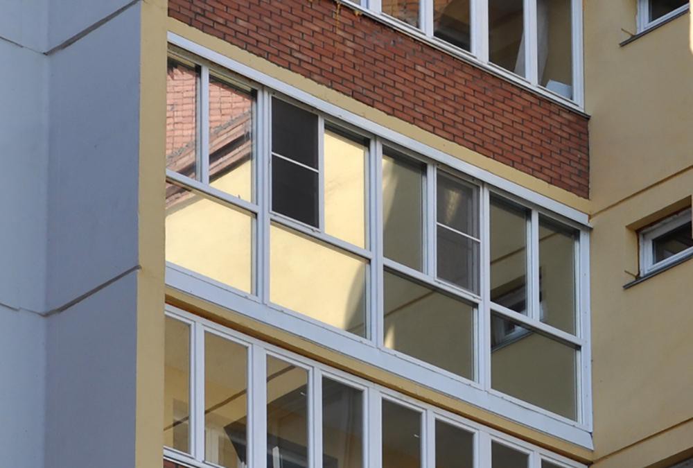 Панорамное остекление лоджии от пола до потолка в Подольске