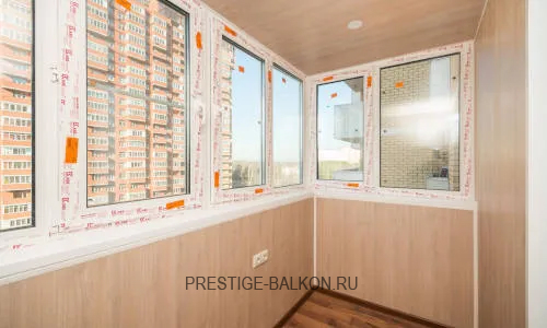 Остекление утепление и отделка балкона